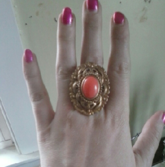 Juicy Couture vintage style cocktail ring NWT Sz 7 - Picture 5 of 8